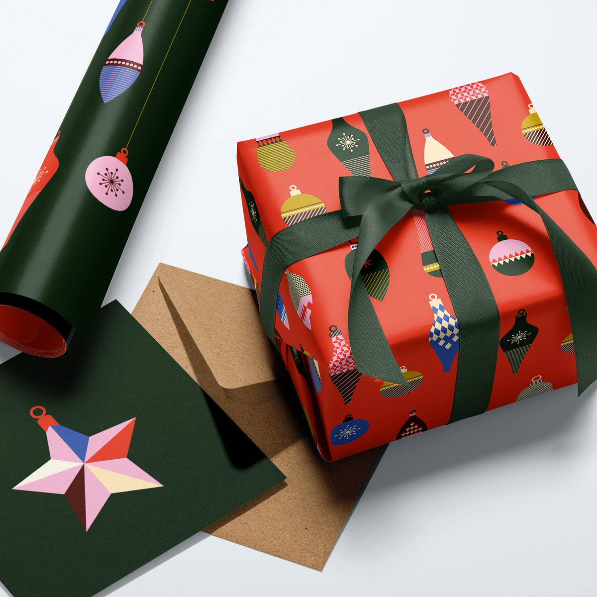 Double-Sided Vintage Baubles 01 — Christmas Wrapping Paper