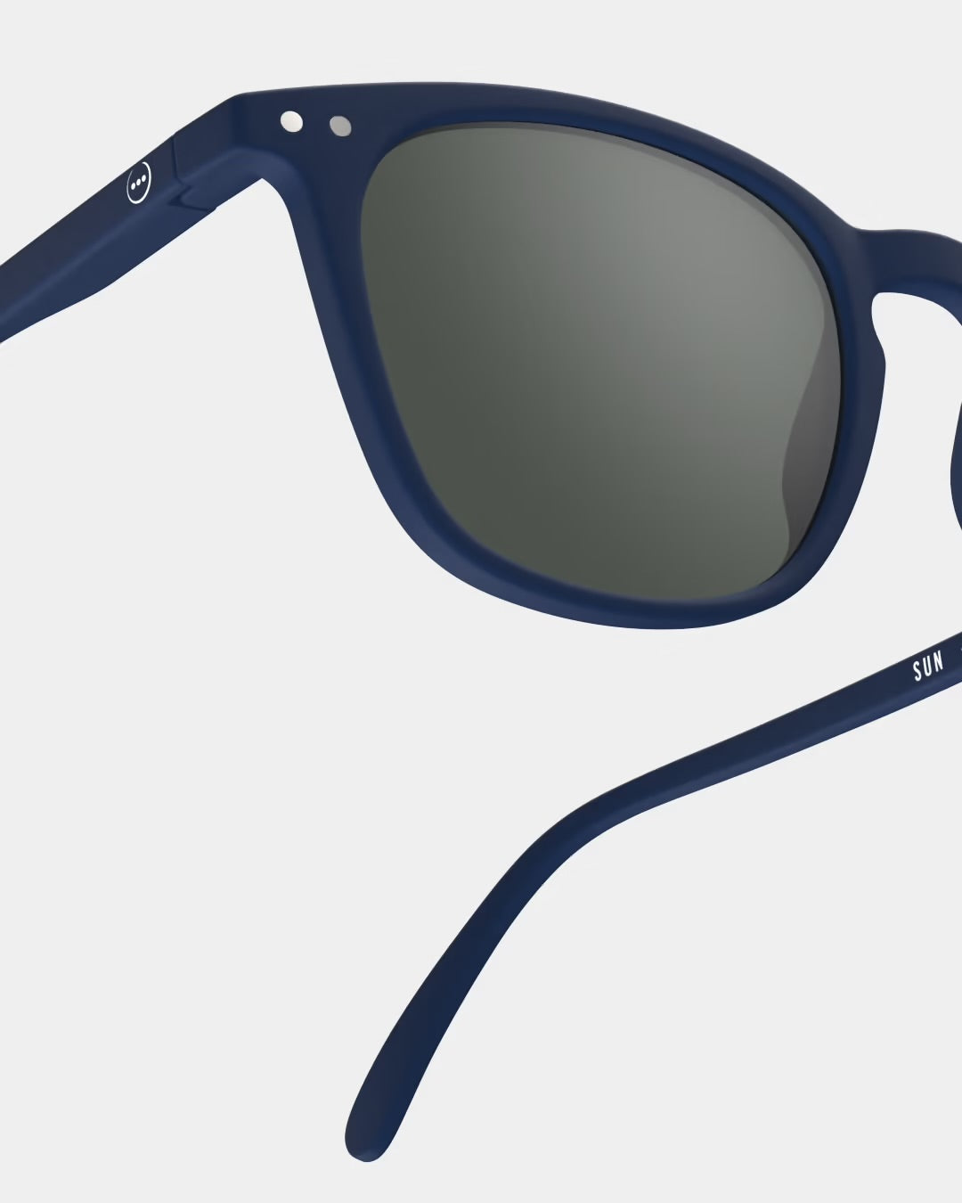 #E NAVY BLUE SUNGLASSES