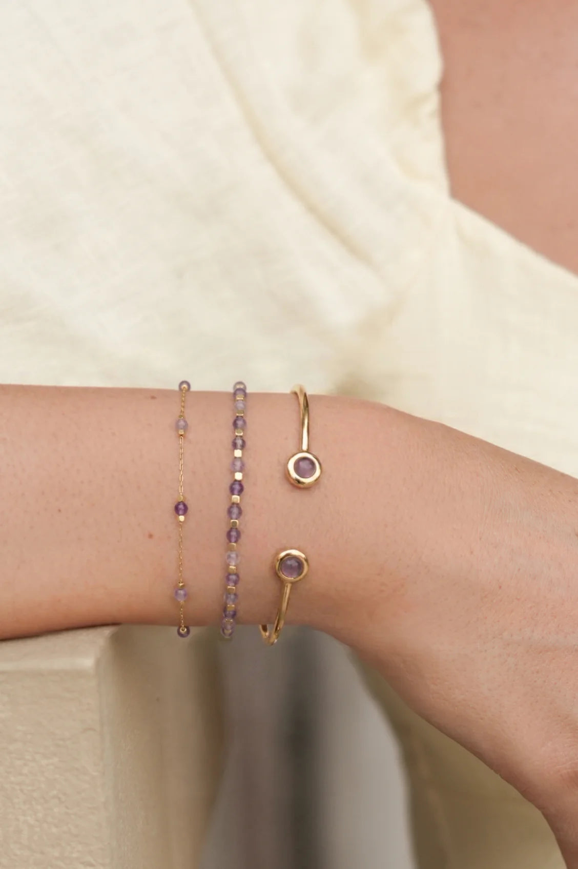 Wellness Amethyst Open Gold Bangle