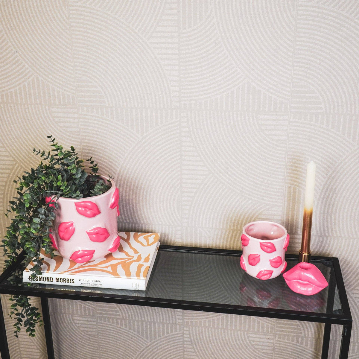 Plant Pot /Vase Lips - Ceramics -Light Pink/Neon Pink-17,5cm