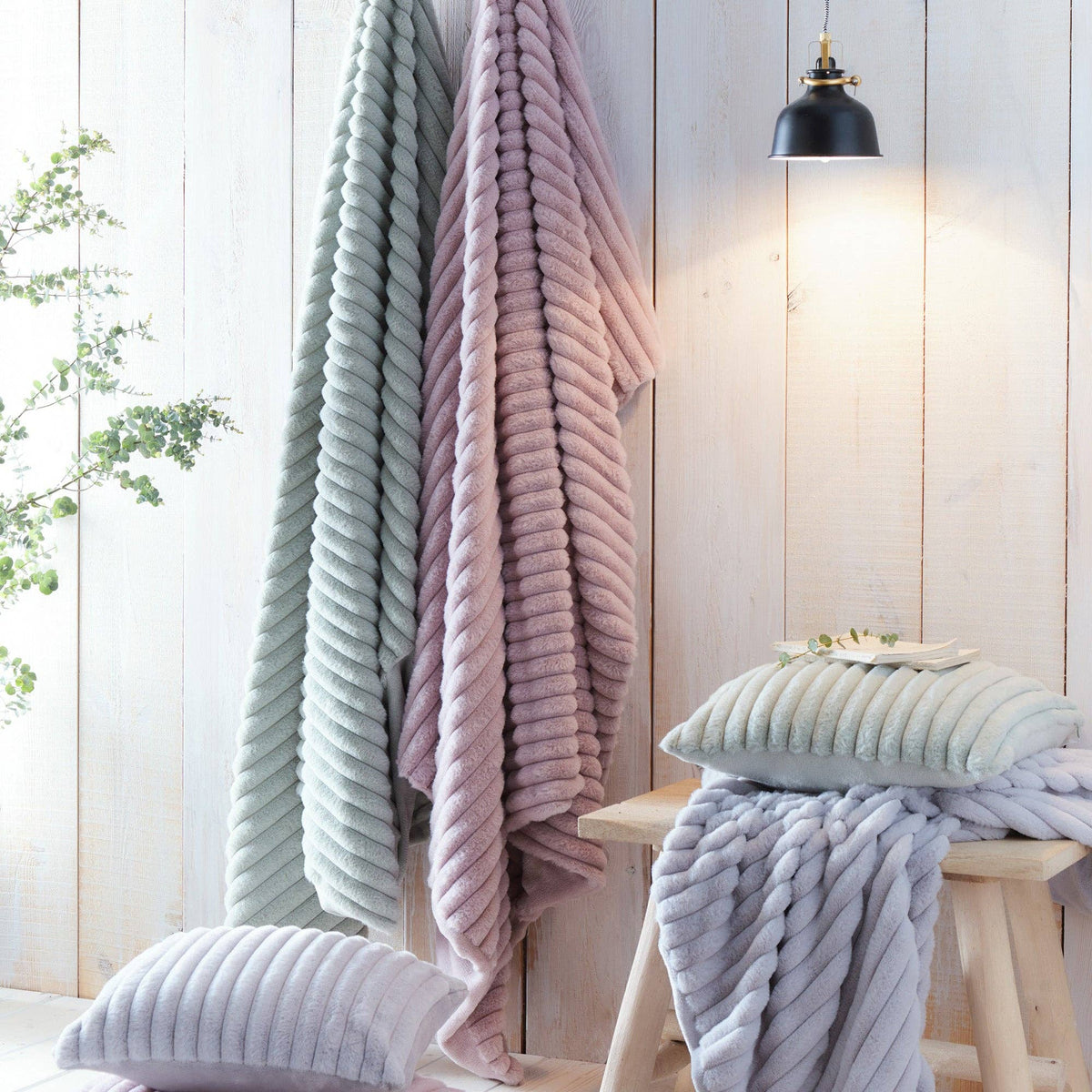 Morritz Throw by Appletree Hygge in Green 130 x 180cm