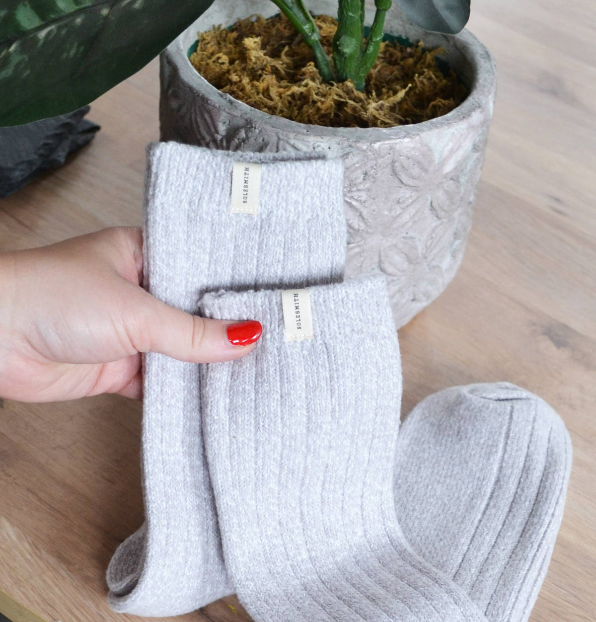 Super Soft Snug Socks: Men's Grey 7-11