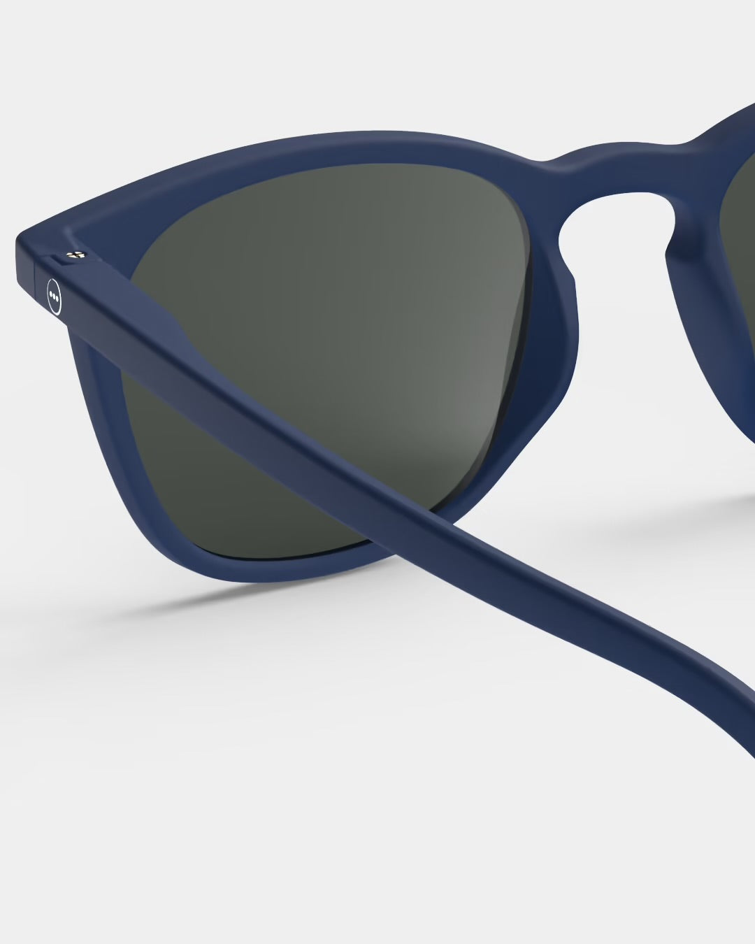#E NAVY BLUE SUNGLASSES