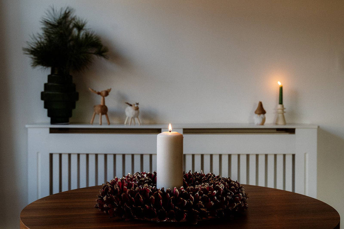 Sparkly Burgundy Christmas Wooden Wreath