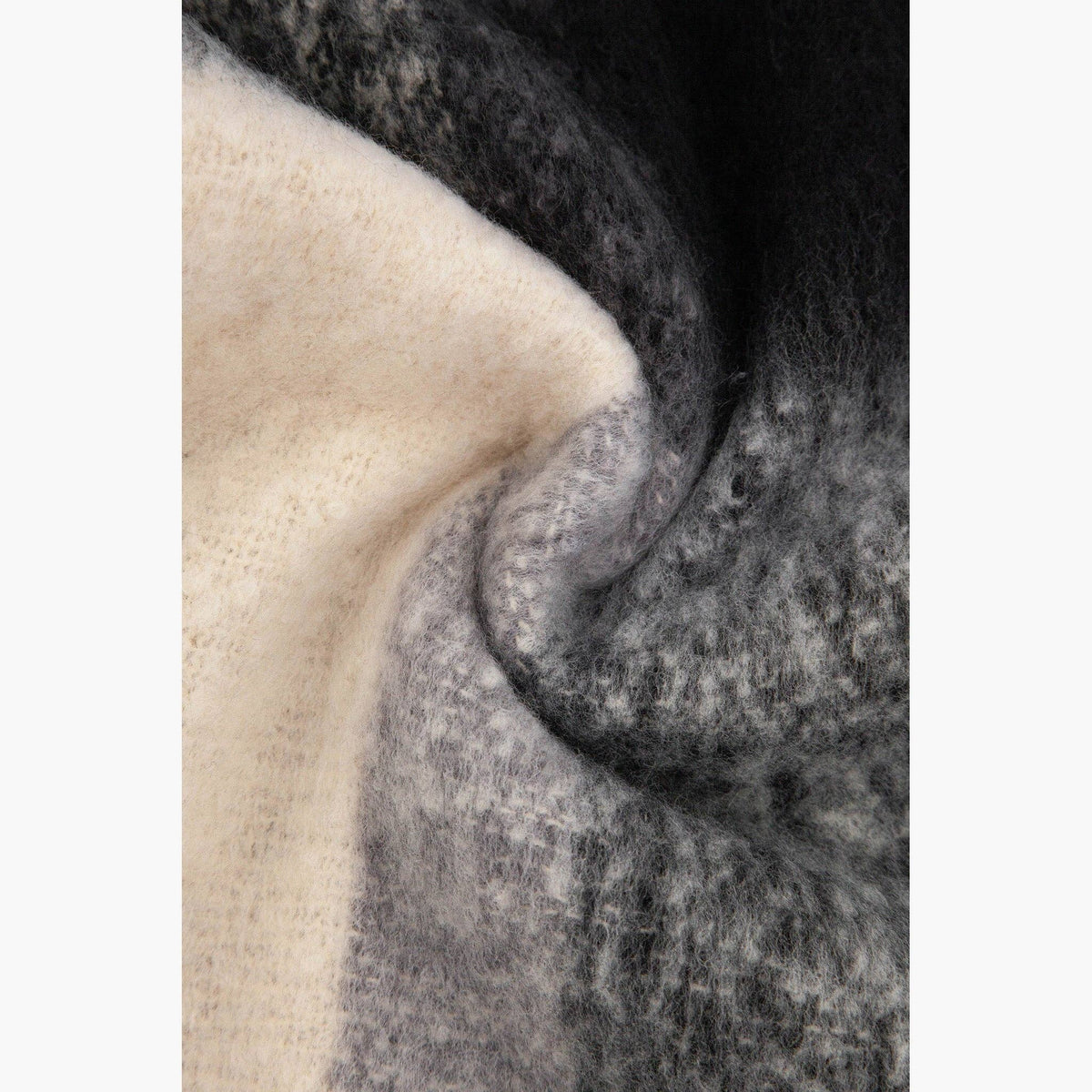Yara Black Square Colour Block Heavyweight Scarf: One-size