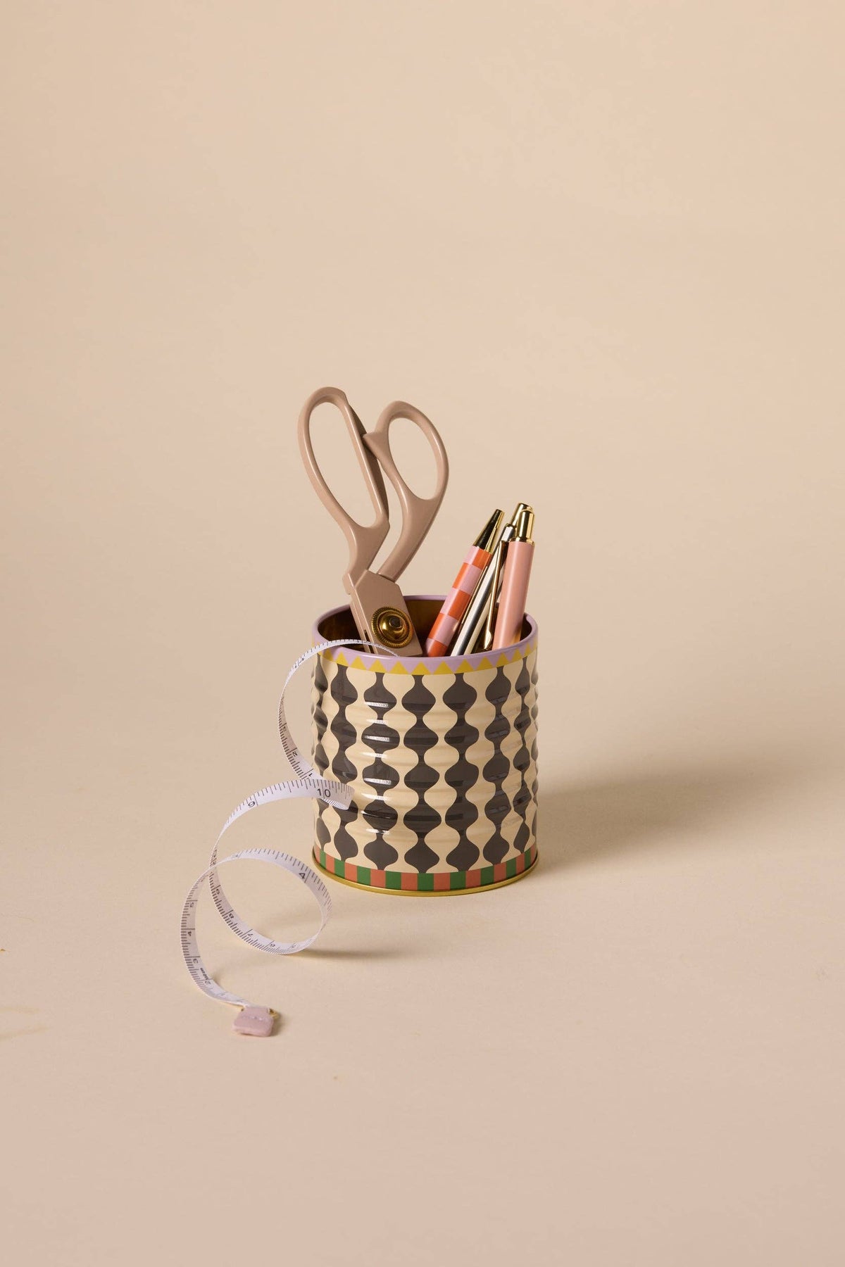 A Dopo Black  White Wavy Storage Tin