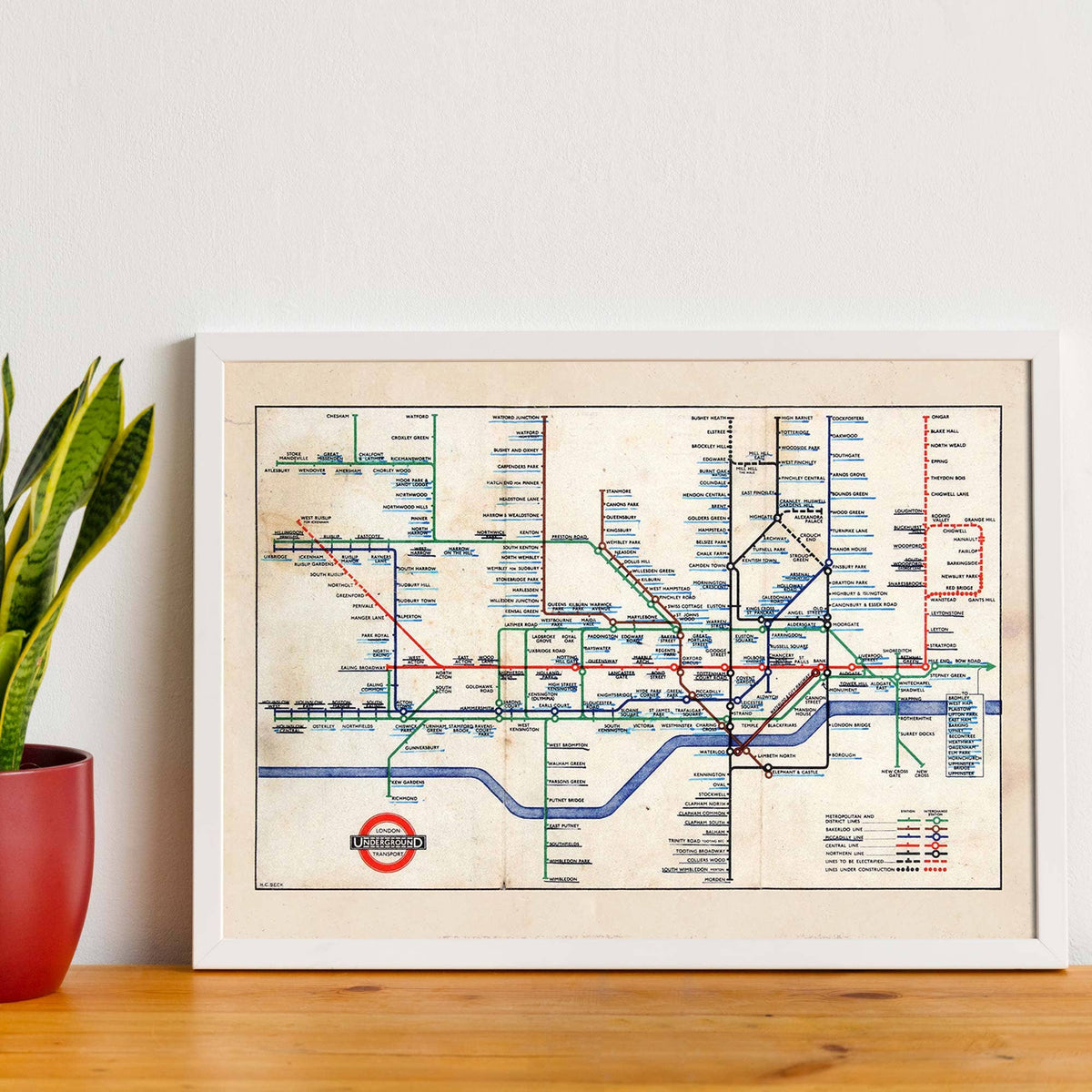 1947 London Underground Map: Matte / 11 ¾ x 15 ¾ in | 30x40 cm