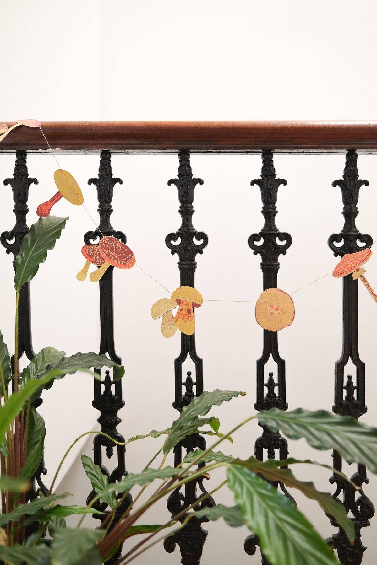 UK/EU: Mushroom Sewn Garland