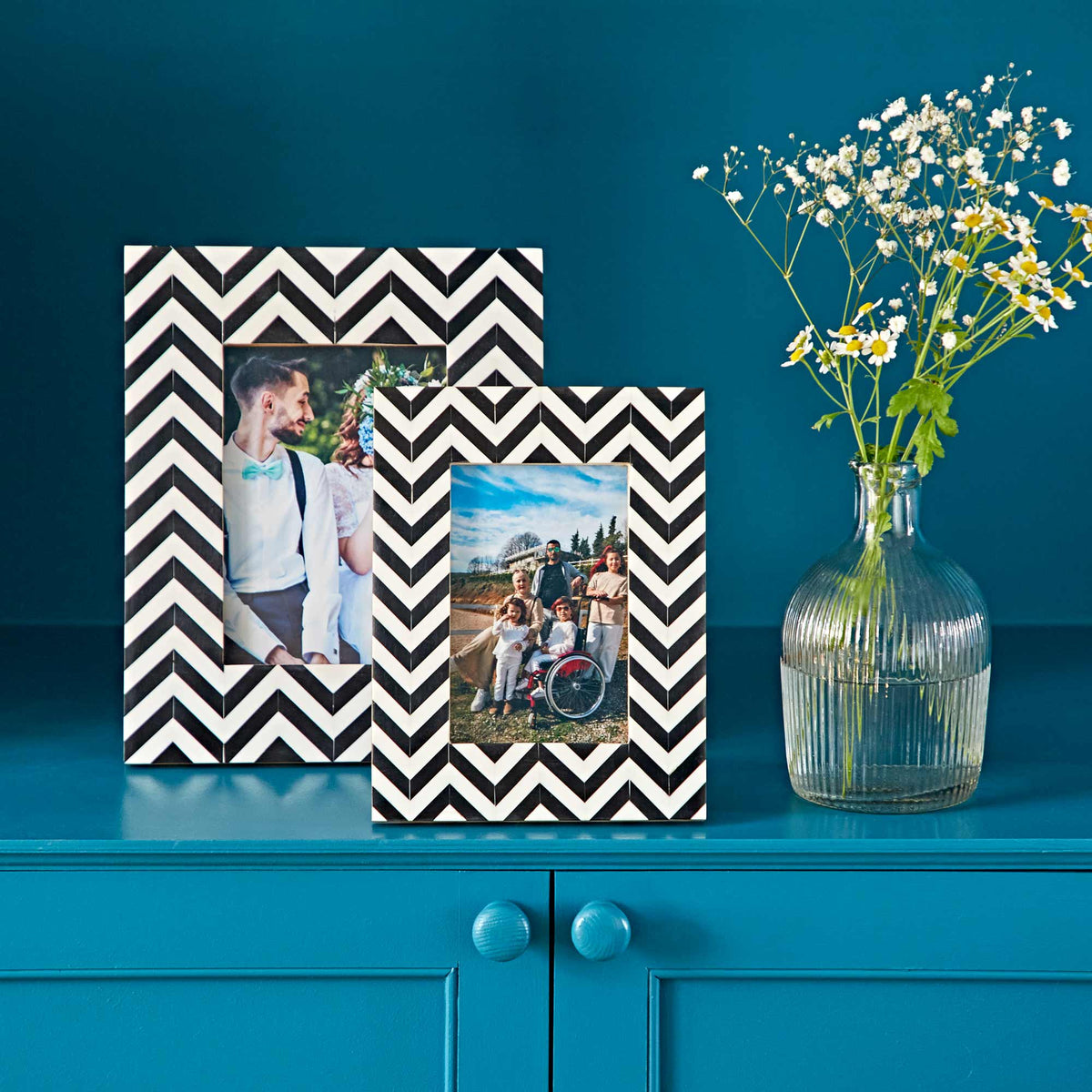 Handmade Chevron Patterned Photo Frame: Pink - 6x4 Inch