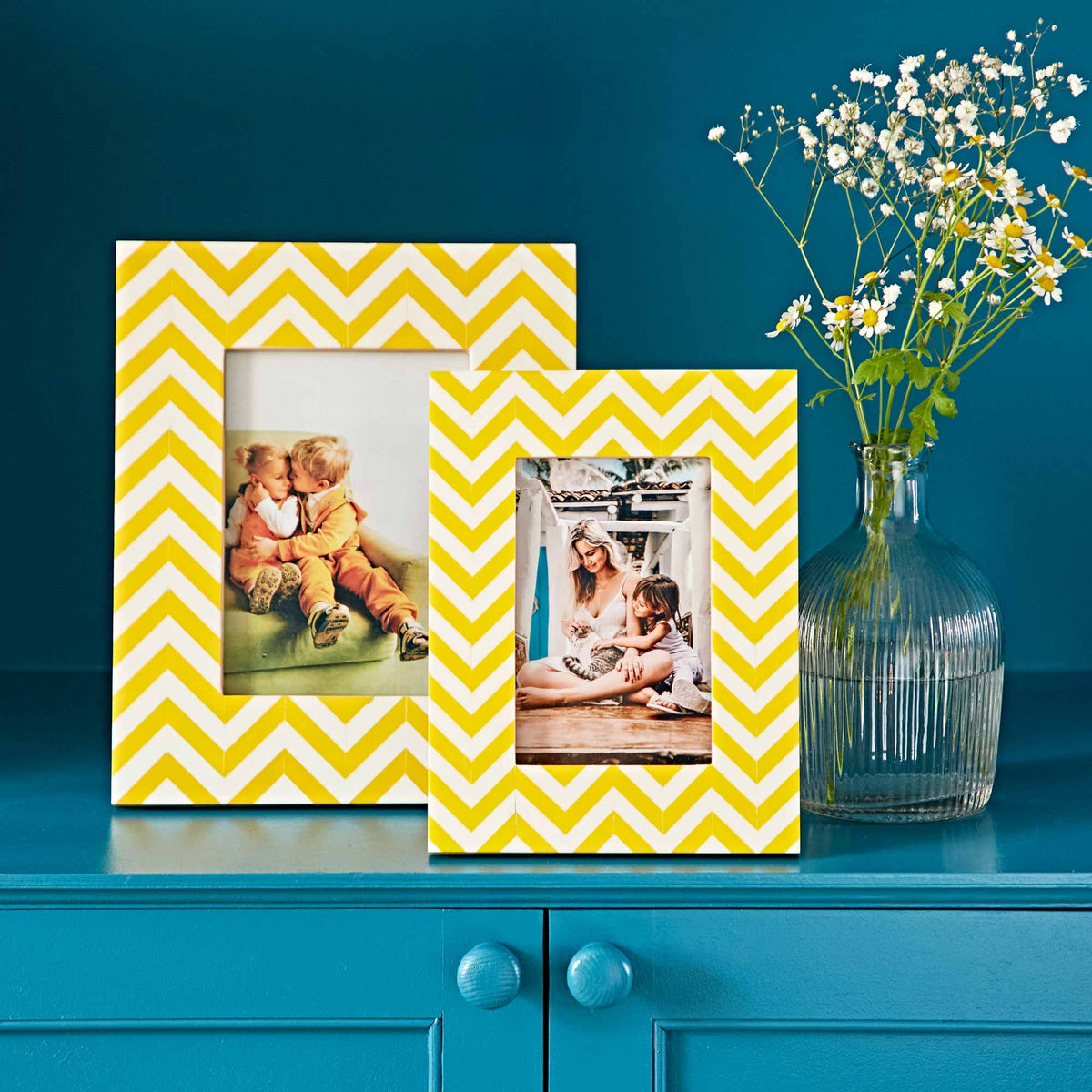 Handmade Chevron Patterned Photo Frame: Pink - 7x5 Inch