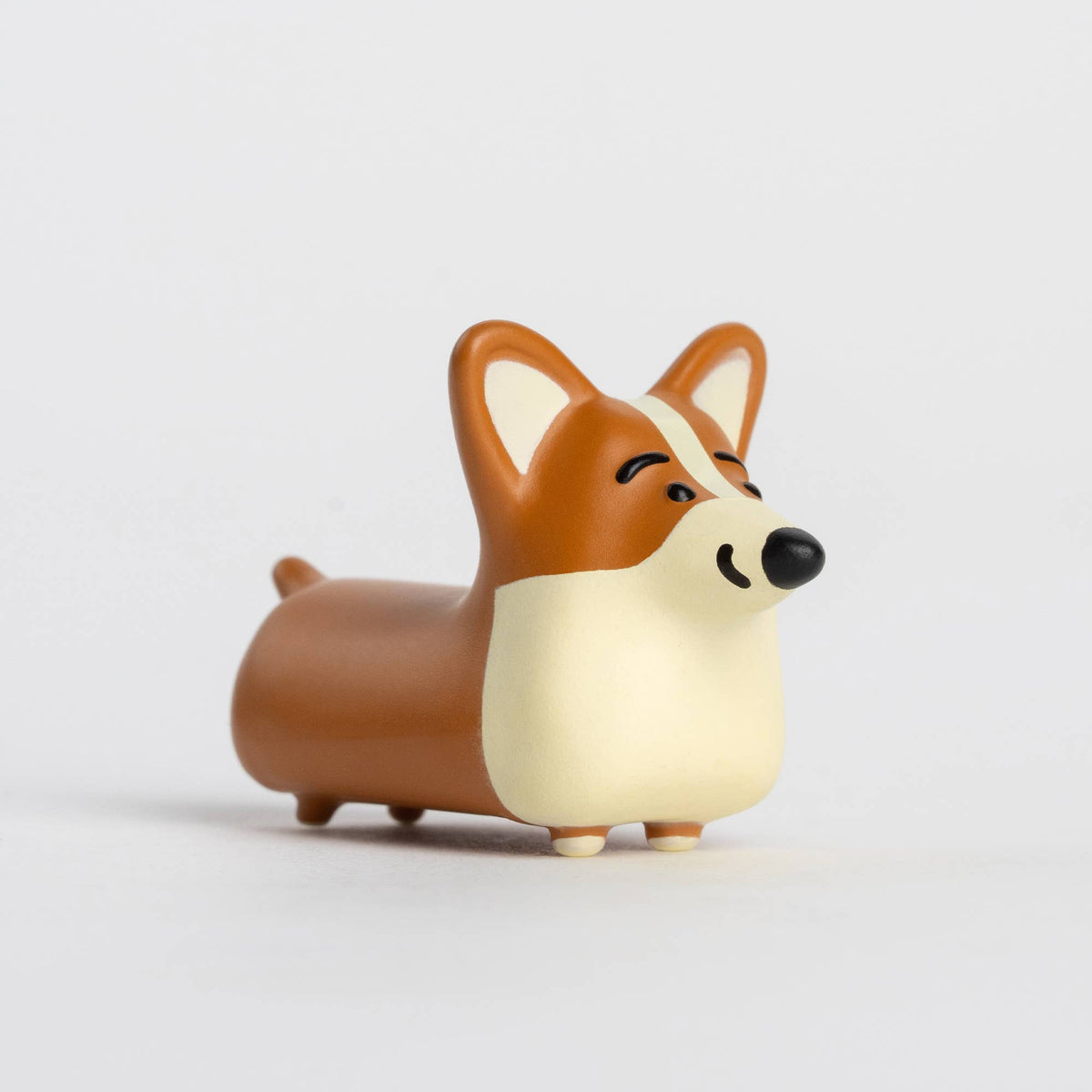 Queen Elizabeth & Royal Corgi – London Souvenir  Best Seller: Green