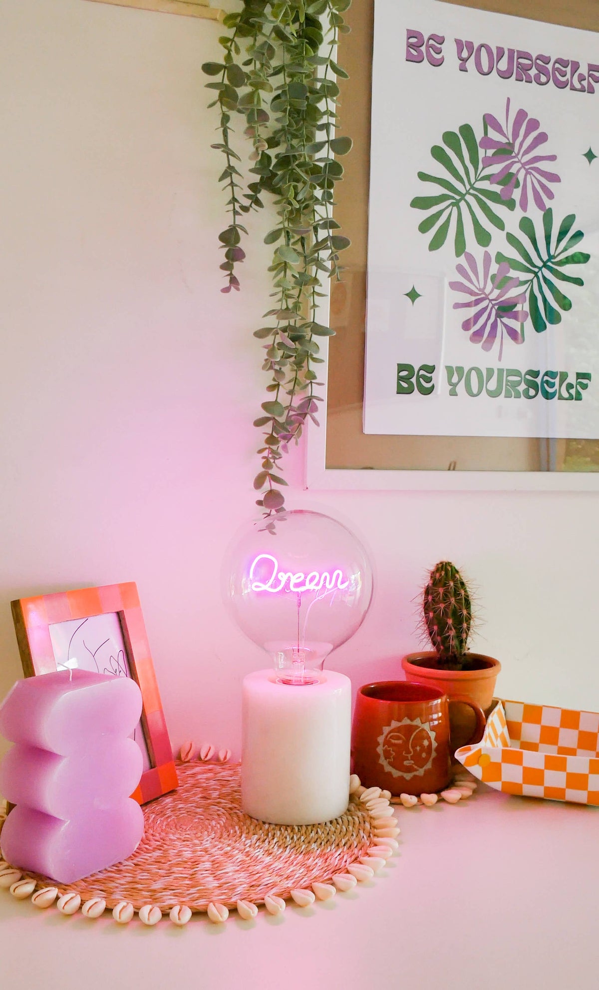 LED Text Light Bulbs- Screw Down