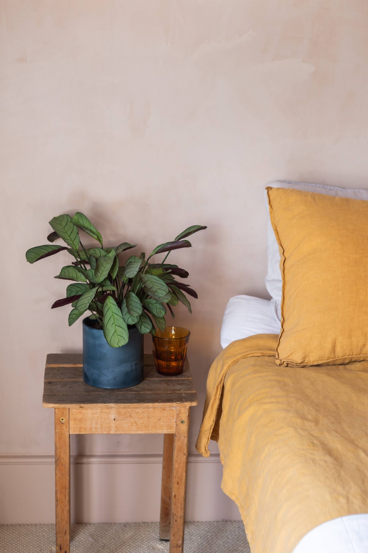 Hand-cast indoor plant pot | Midnight Blue