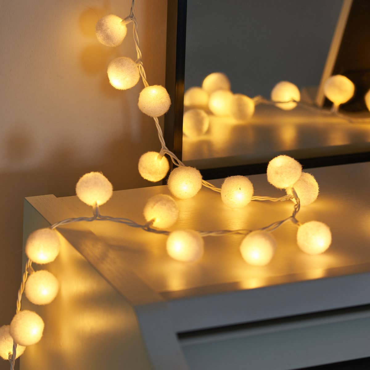 Pom Pom String Lights