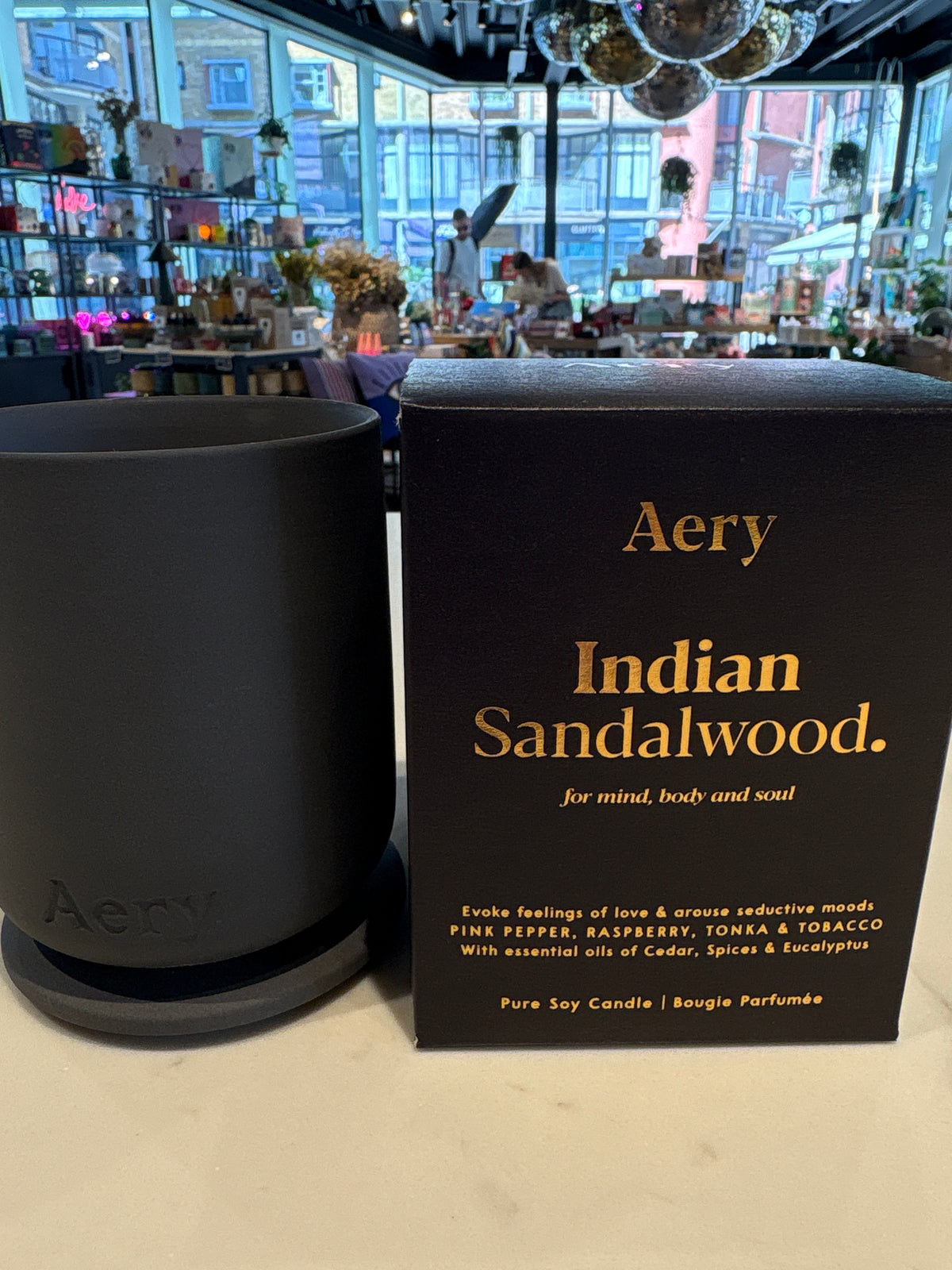 Fernweh Indian Sandalwood Scented Candle