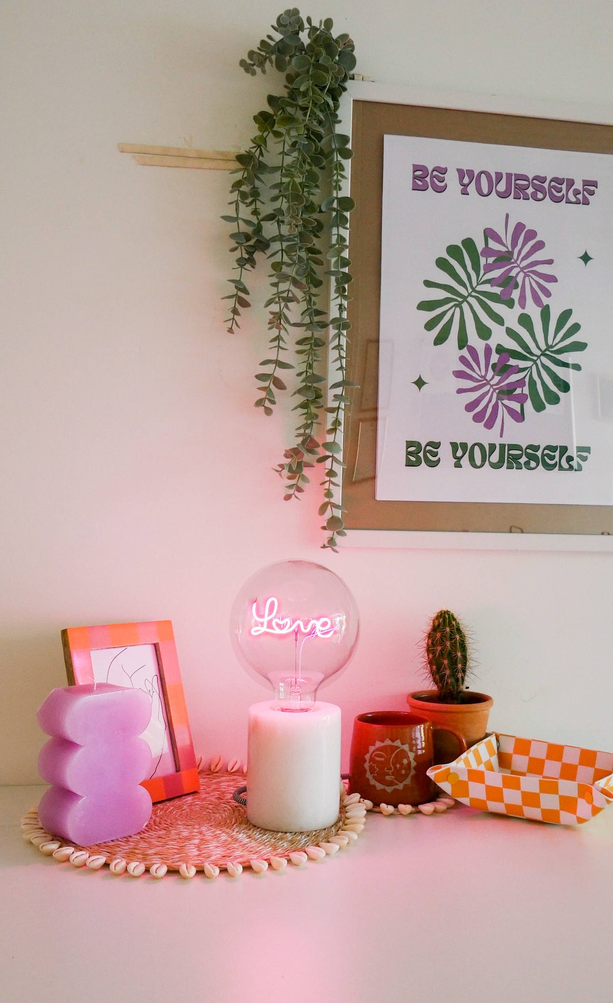 LED Text Light Bulbs- Screw Down