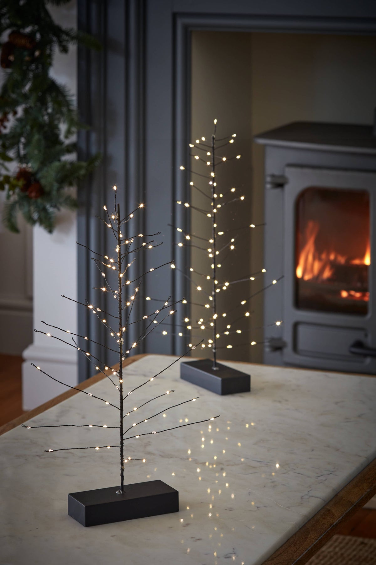 Festive Tree: Black