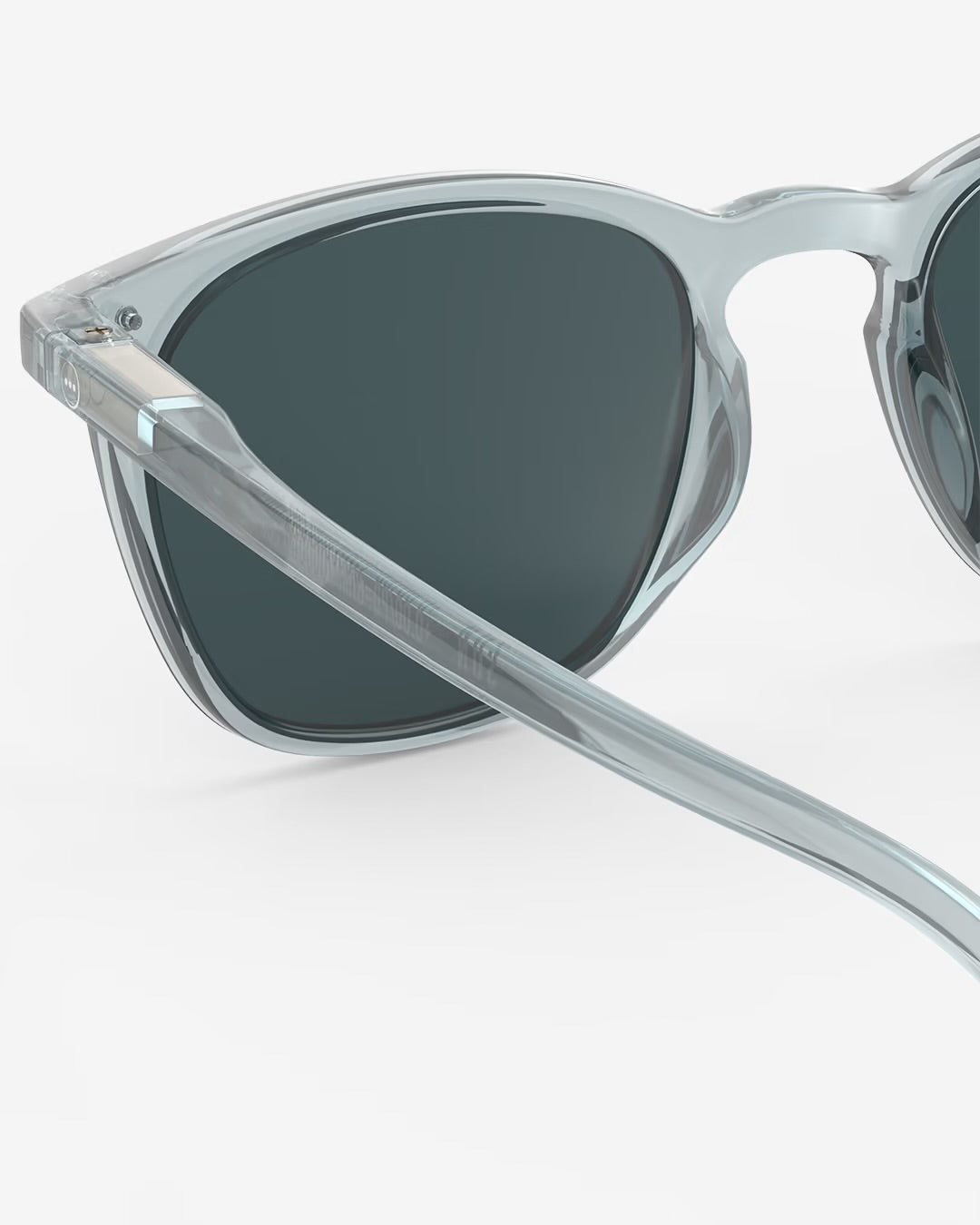 #E FROZEN BLUE SUNGLASSES