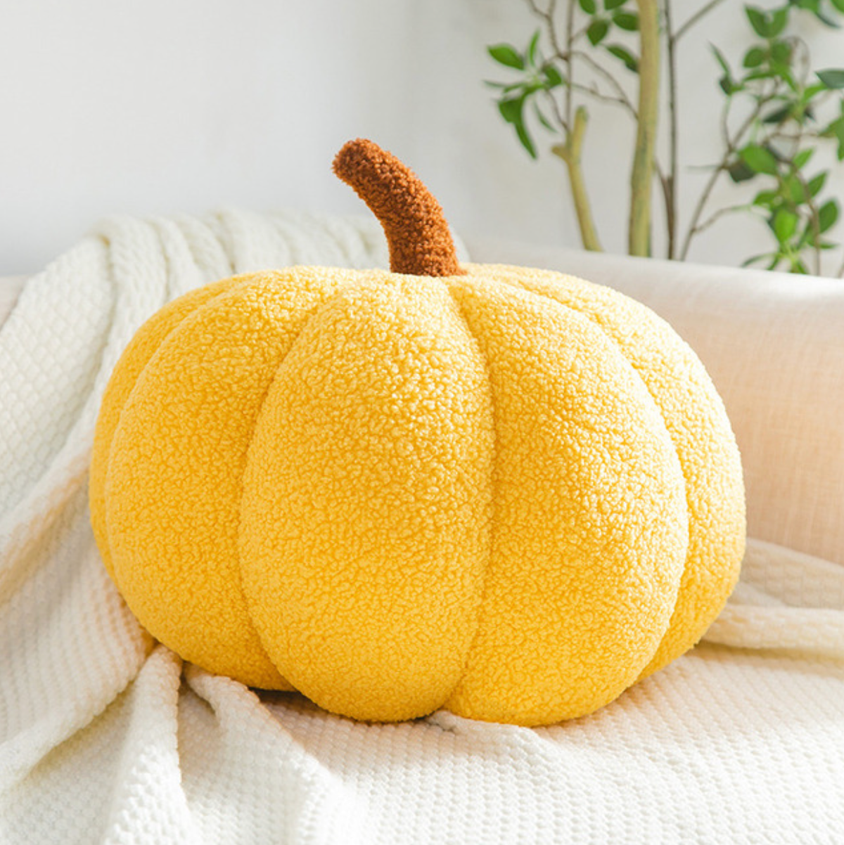 Pumpkin Shaped Pillow: Brown / 18cm