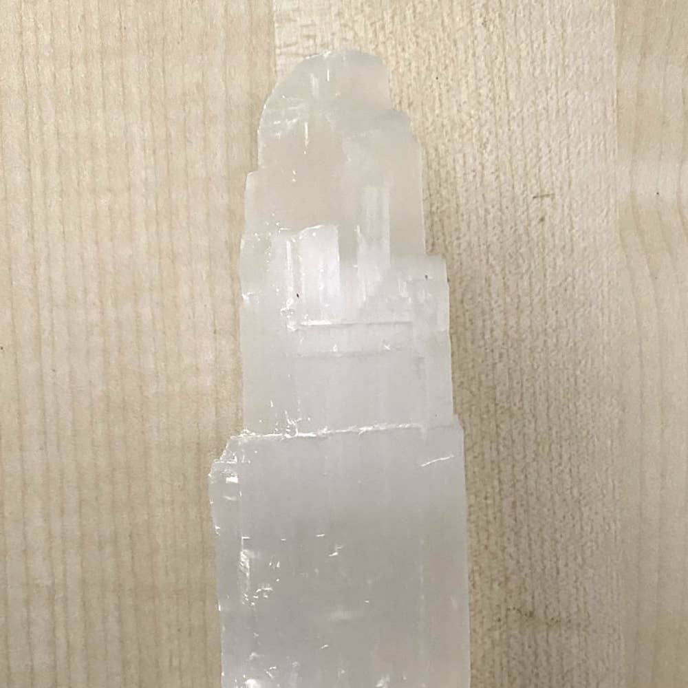 Selenite Mountain: 15cm