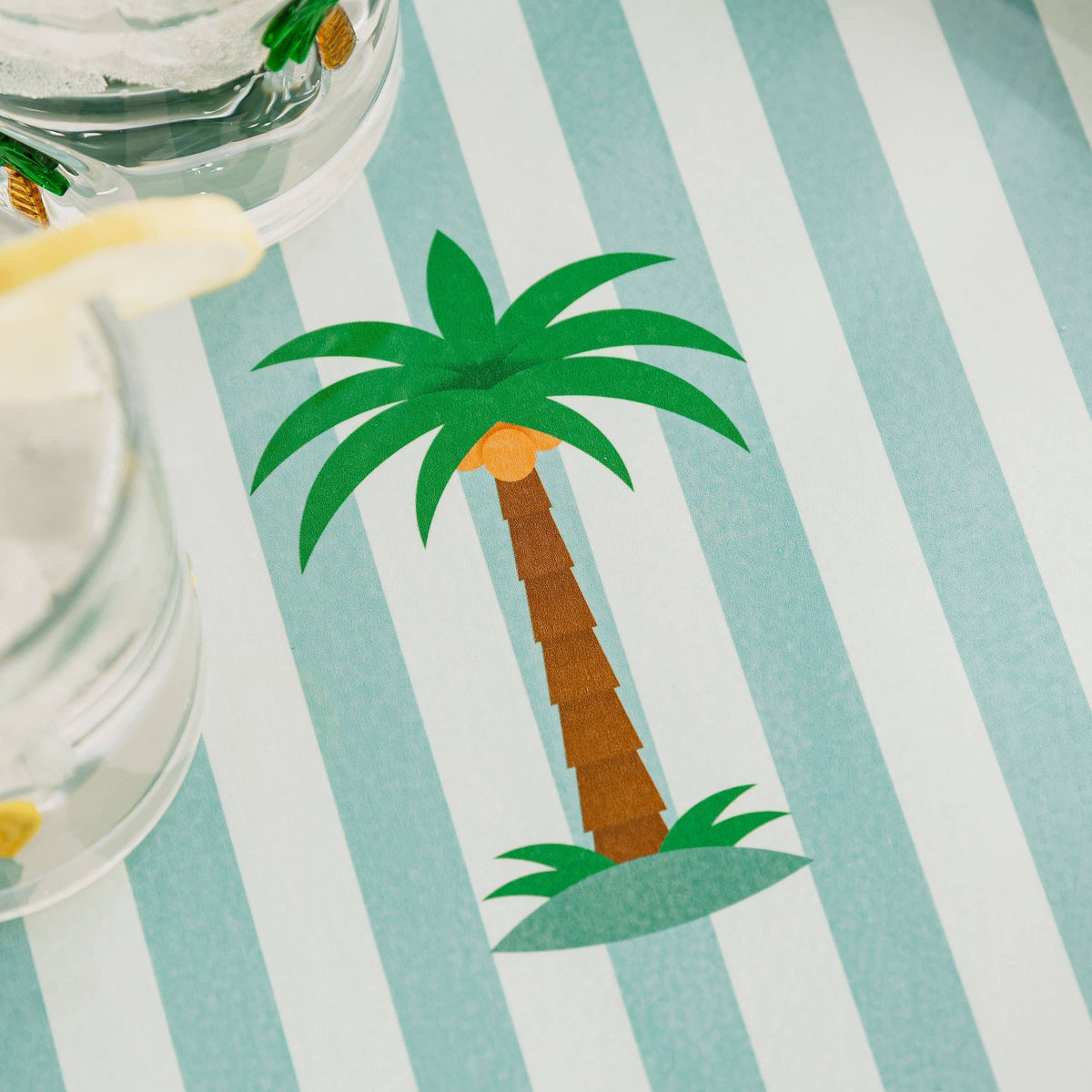 Lacquer Wood Round Drinks Tray: Aperol Spritz