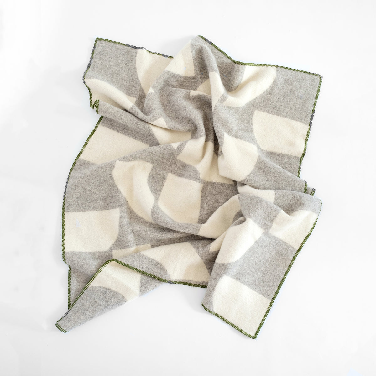 Deko Grey Contemporary Wool Throw