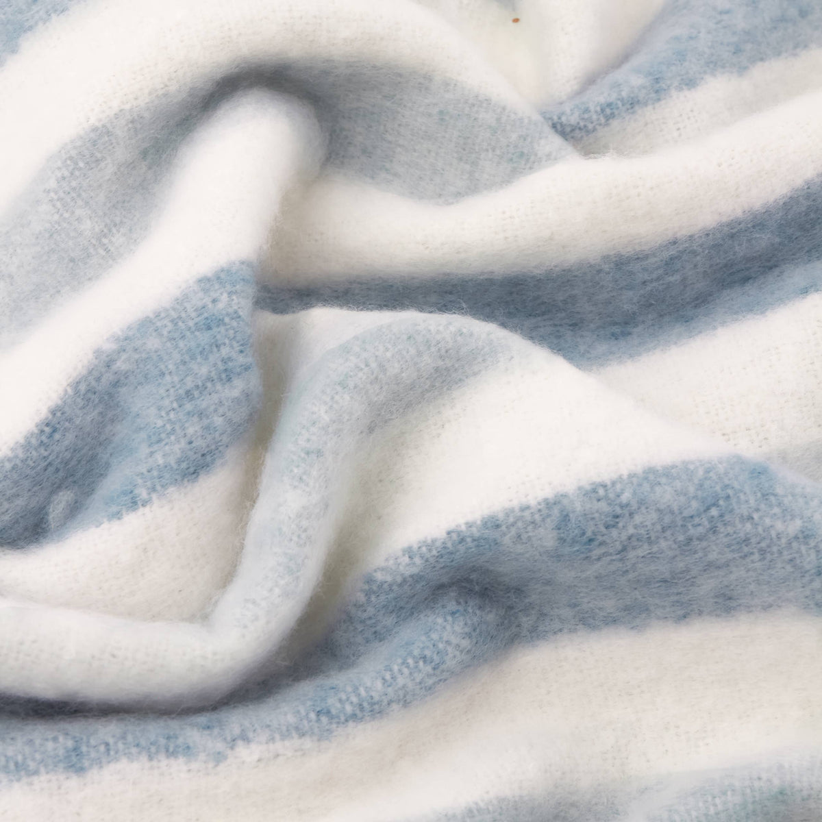 Beechwood Woven Stripe Throw Sky Blue: Sky Blue / 140x180