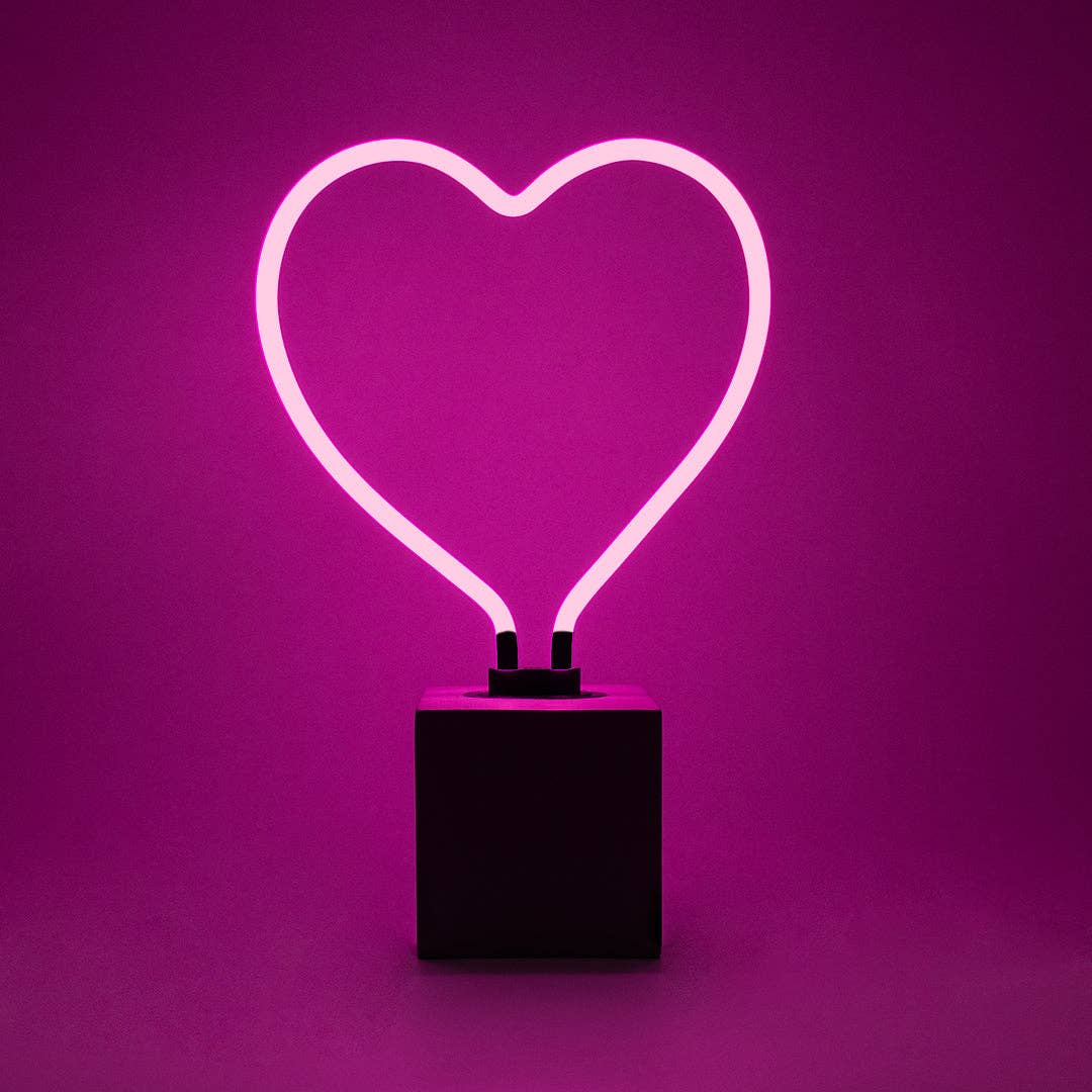 Neon &#39;Heart&#39; Sign
