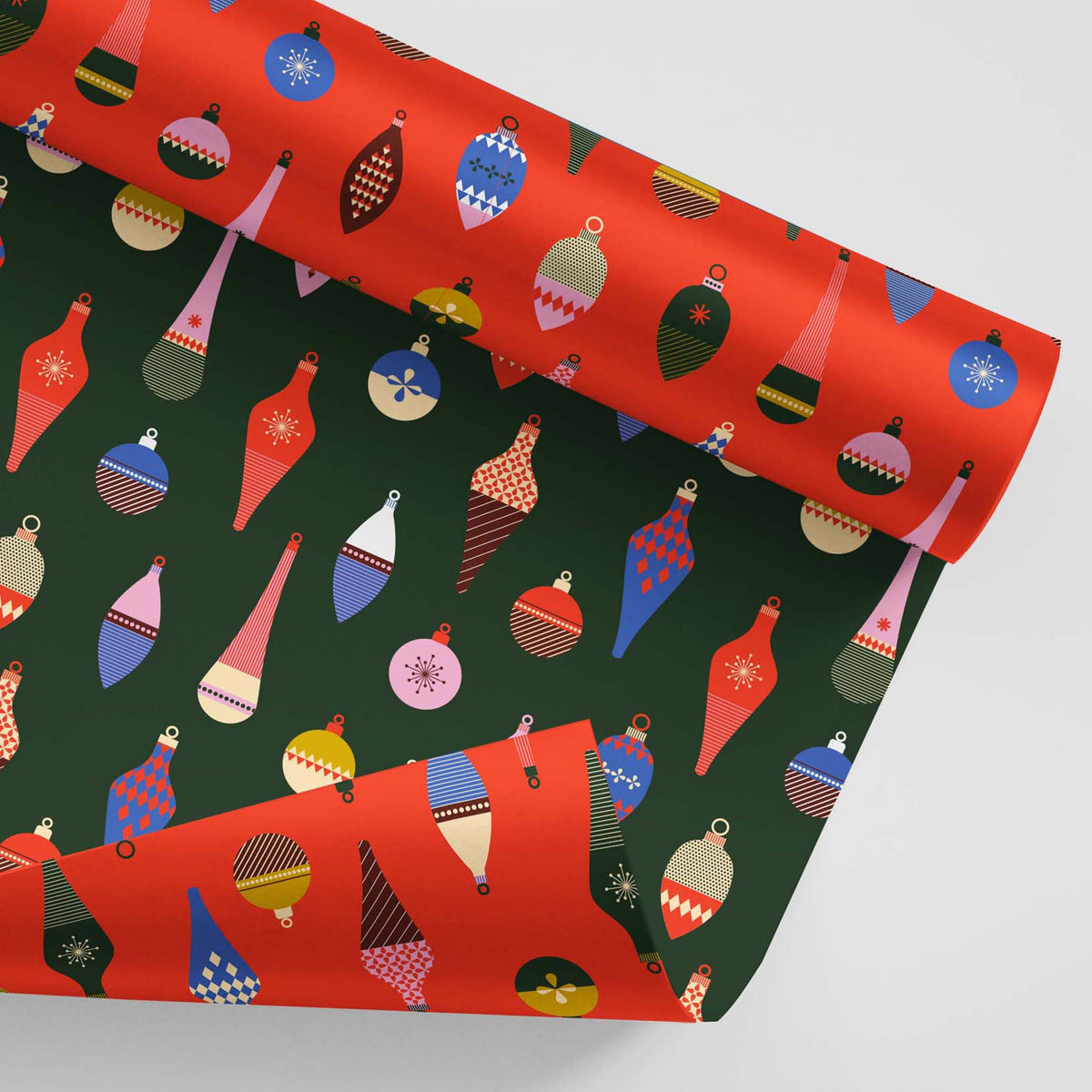 Double-Sided Vintage Baubles 01 — Christmas Wrapping Paper