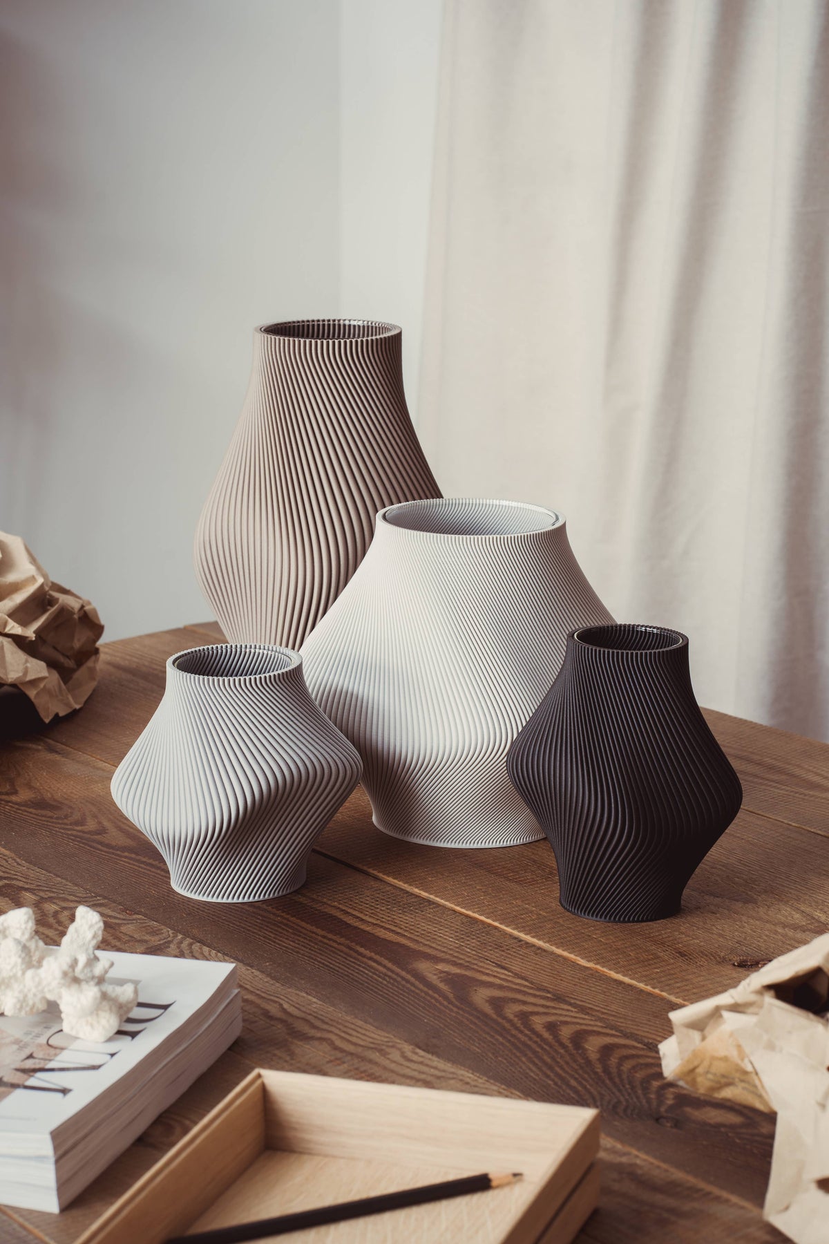 Bloz—16 Vase: Charcoal