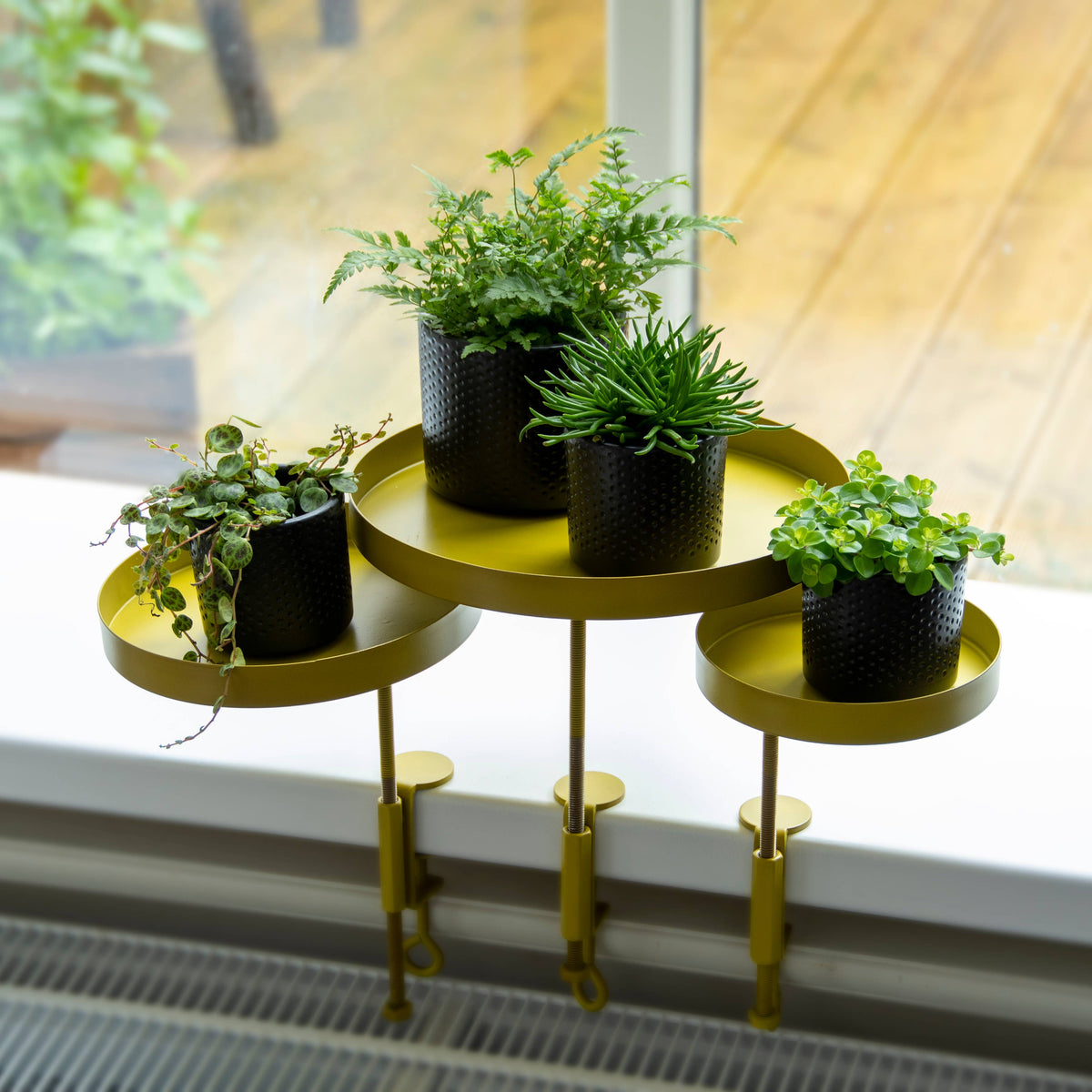 PY110 - Windowsill Clamp Gold M