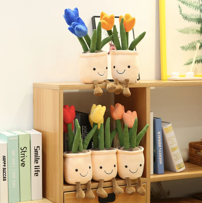 35cm Tulip Plush Toy: Red