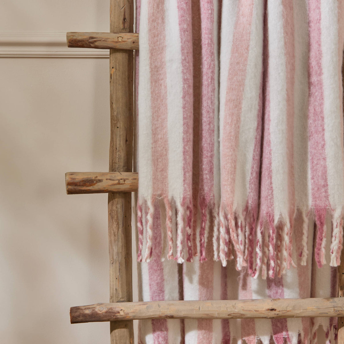 Beechwood Woven Stripe Throw Camellia: Camellia / 140 x 180cm
