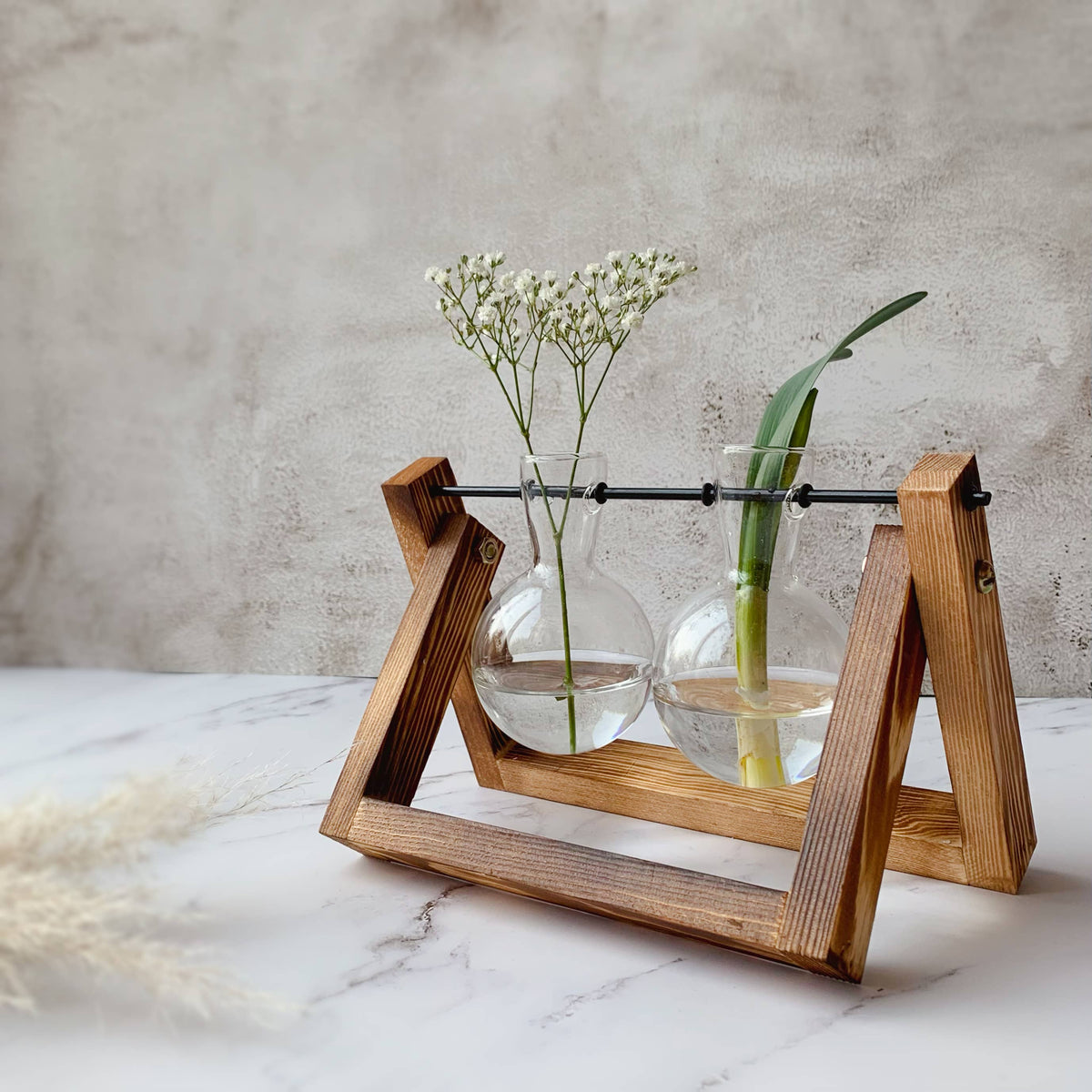 Glass Planter Bulb Vase with Wooden Stand: Frame 3 Glasses
