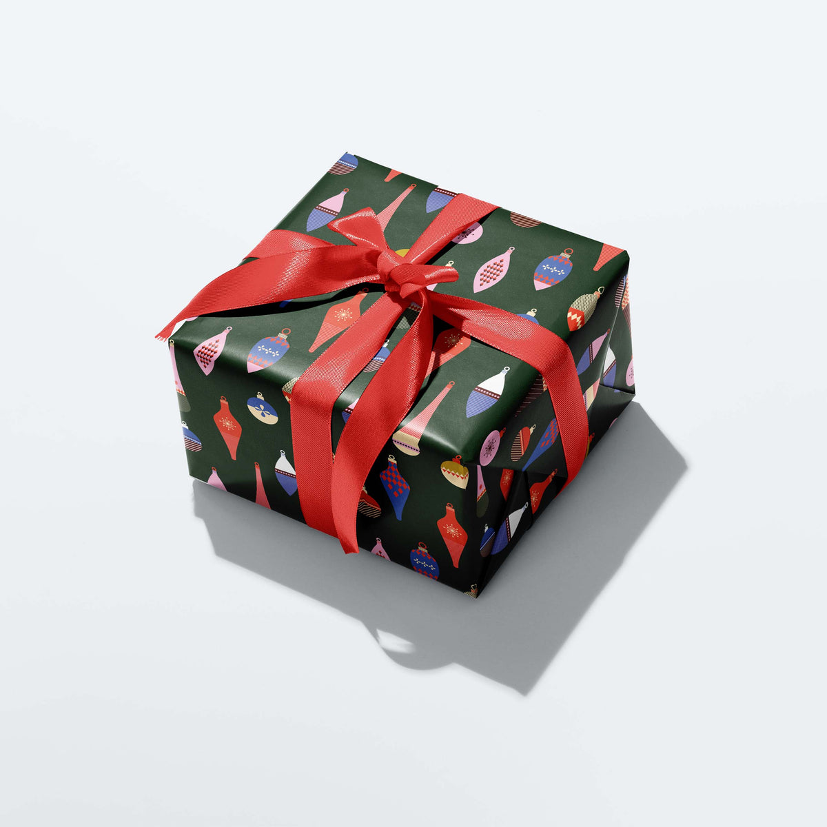 Double-Sided Vintage Baubles 01 — Christmas Wrapping Paper