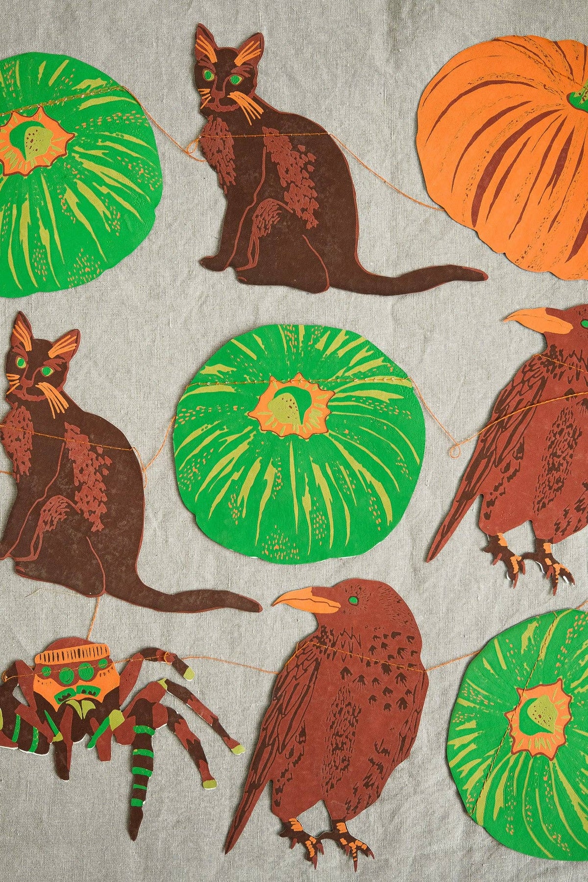 UK/EU: Pumpkin Sewn Garland