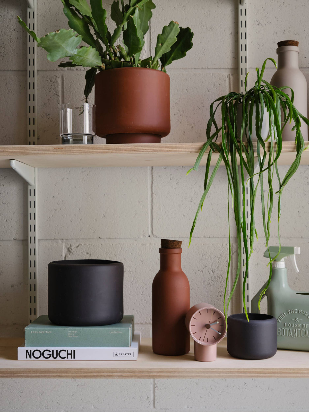 BOTANY porcelain plant pot MEDIUM: Graphite Black
