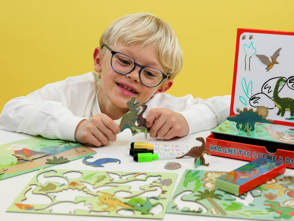 Dino Magnetic Scene & Doodle Set