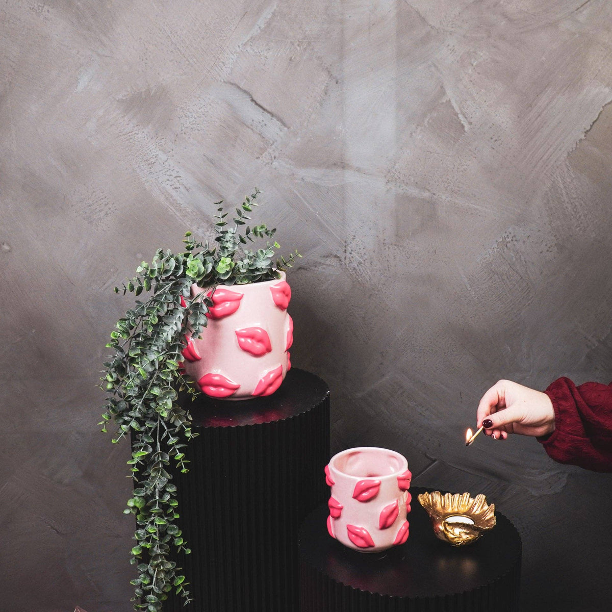 Plant Pot /Vase Lips - Ceramics -Light Pink/Neon Pink-17,5cm